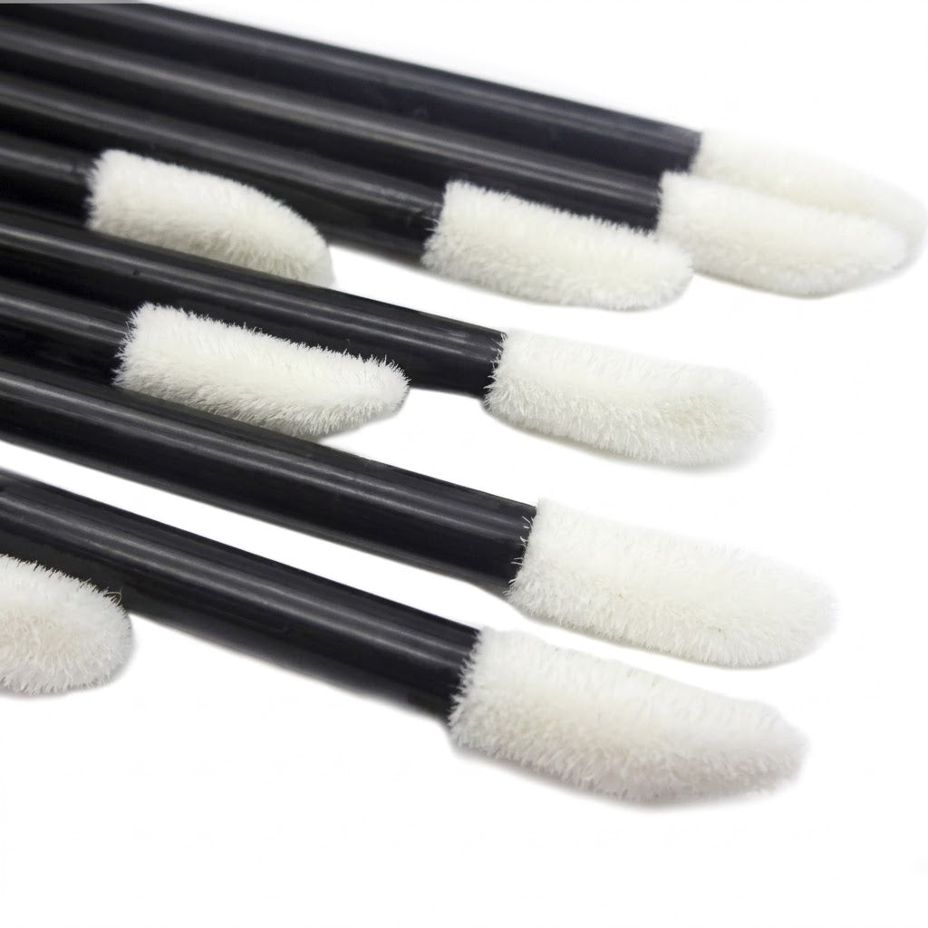 500Pcs/Set Disposable Lip Brushes Make up Brush Lipstick Lip Gloss Wands Applicator Tool Makeup Beauty Tool Kits (Black)